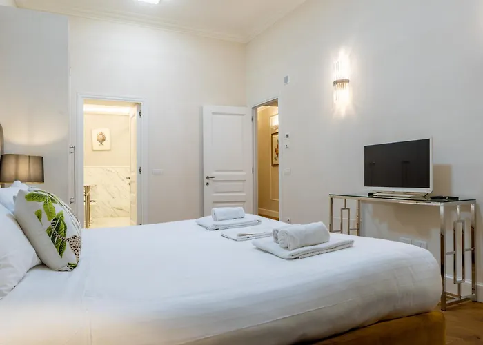 Calzaiuoli Private House Silver